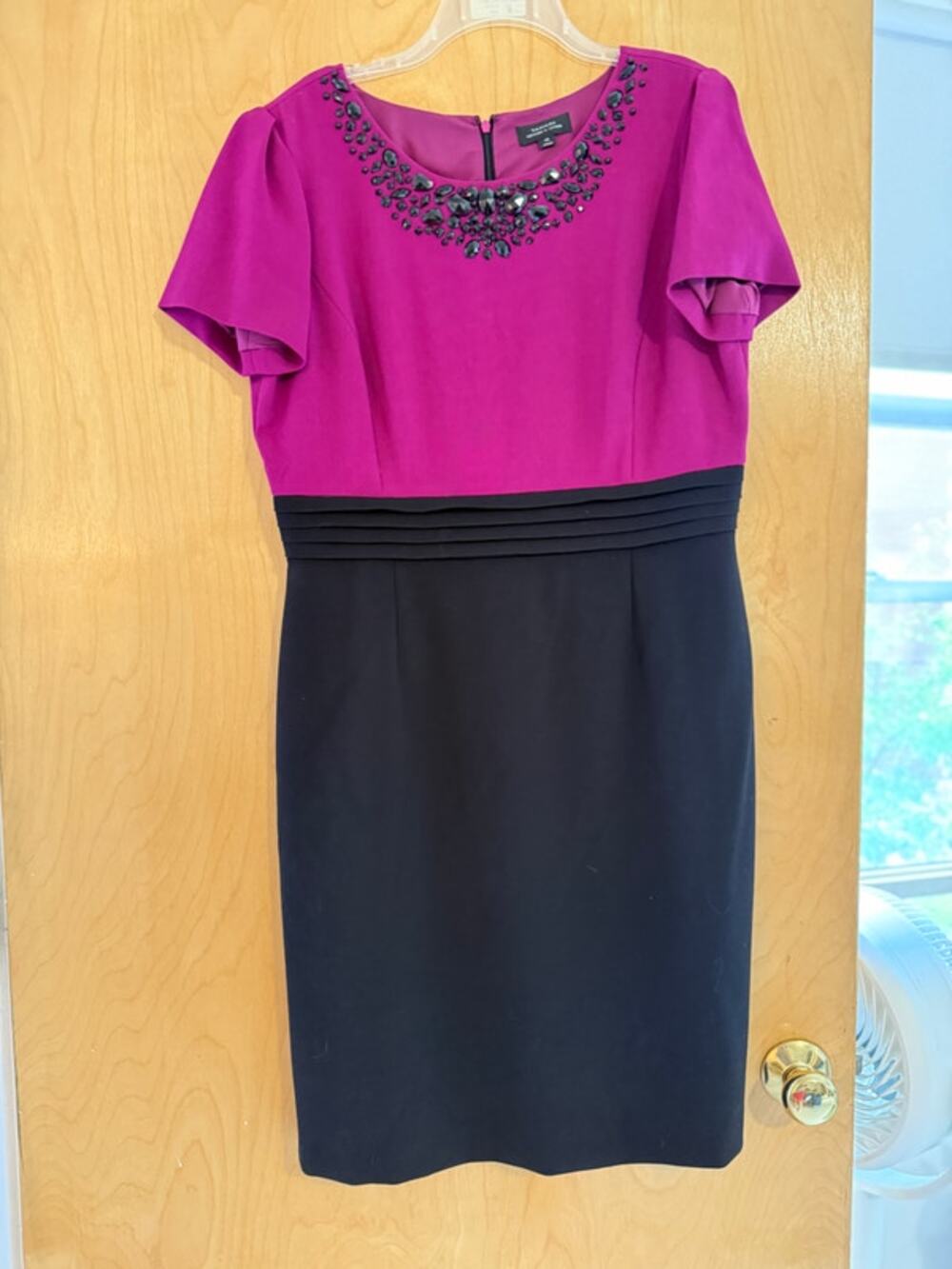 Tahari ASL Magenta Black Beaded Colorblock Sheath Dress Cap Sleeve Women's 14